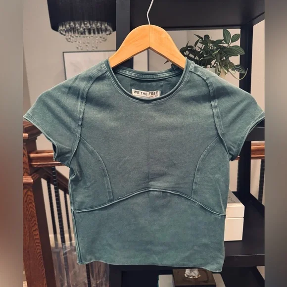 💚New! Small Free People The Protagonist Tee Shirt Top cropped cap sleeve Women - Picture 2 of 4